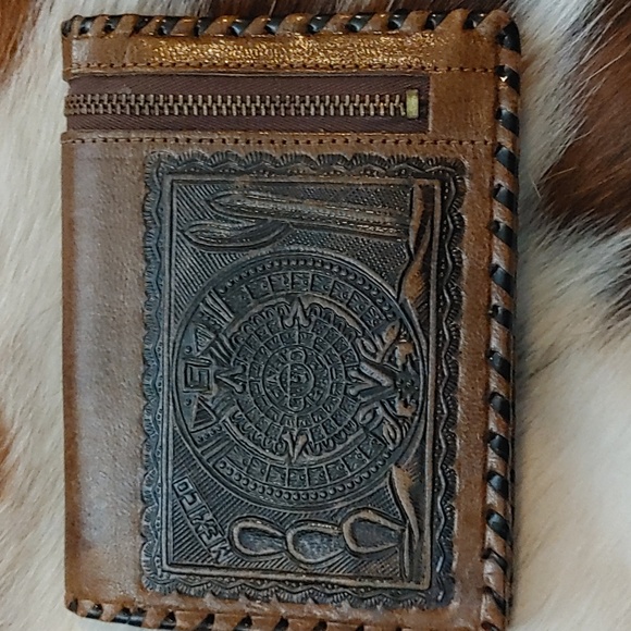 Vintage Mexico Tooled Leather Wallet - Picture 2 of 10
